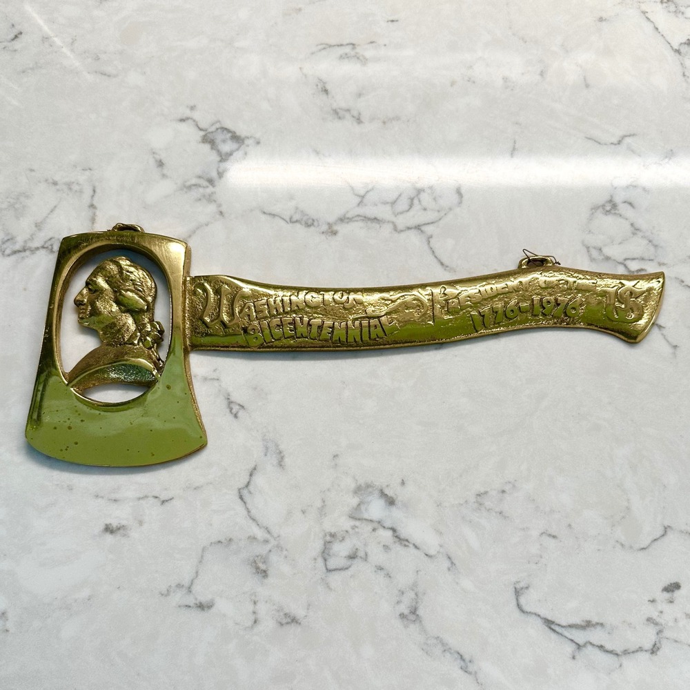 Vintage 1976 George Washington Bicentennial Brass Axe Wall Plaque made in CT